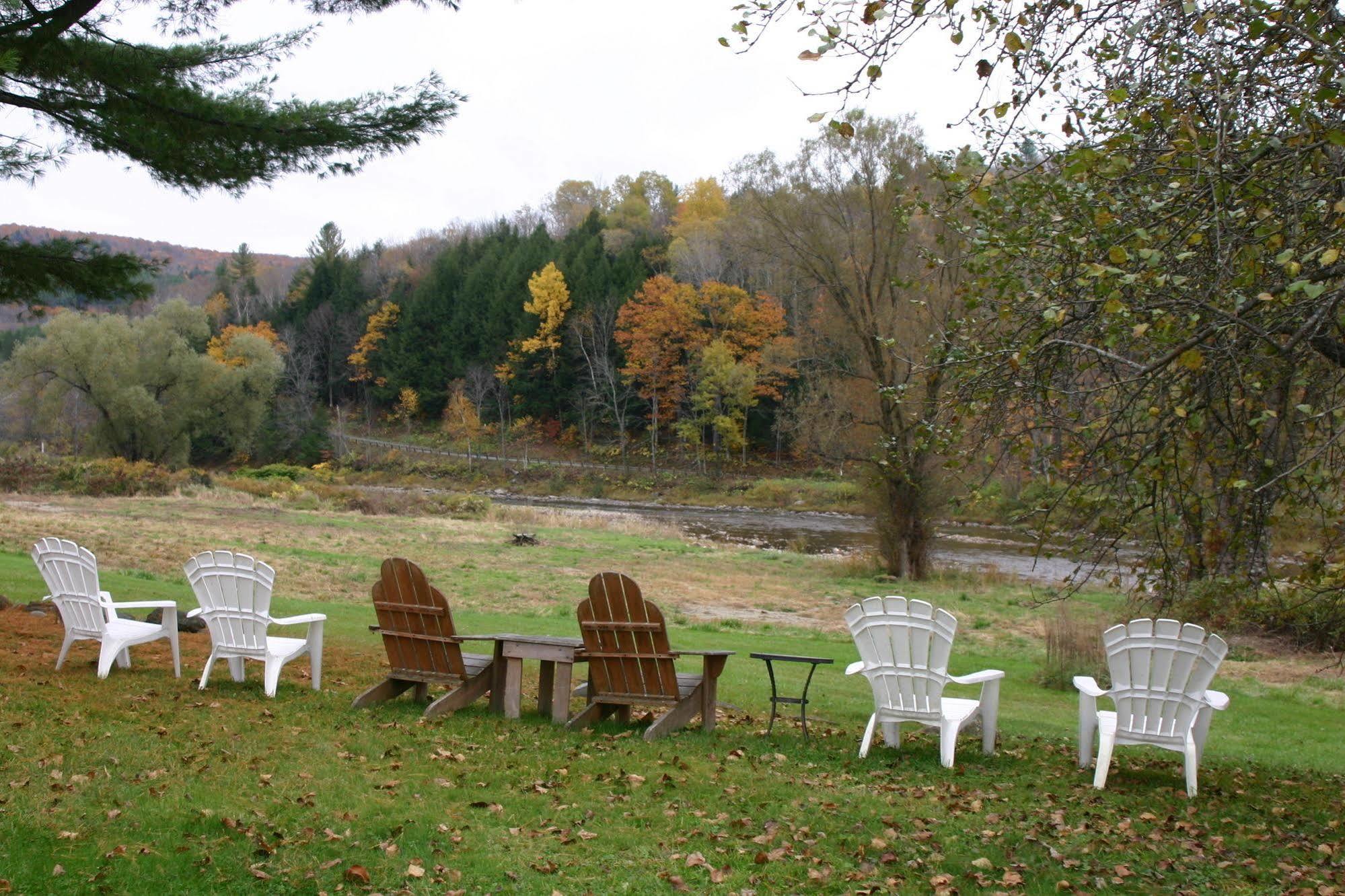 The Lincoln Inn & Restaurant At The Covered Bridge Woodstock Eksteriør billede